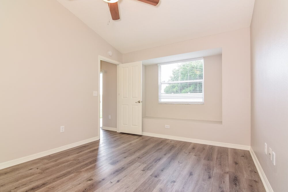 Building Photo - 2028 Cattleman Dr