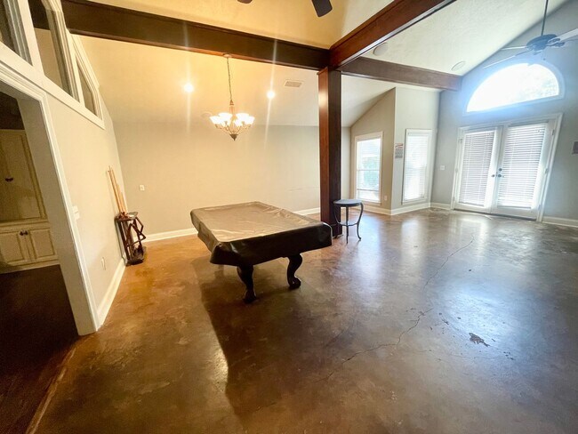 Building Photo - 204 Bay Park Dr
