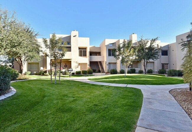 Building Photo - 11333 N 92nd St