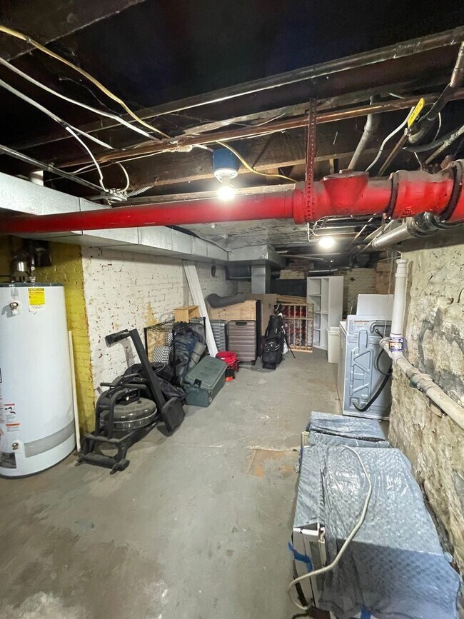 Building Photo - 1334 N Downing St