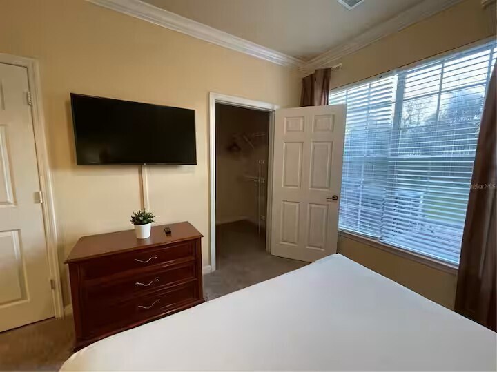 Building Photo - 8000 Tuscany Way