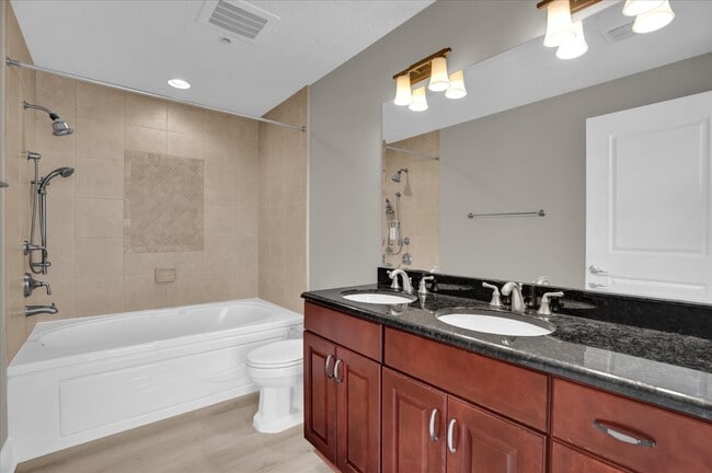 Building Photo - 101 S Eola Dr