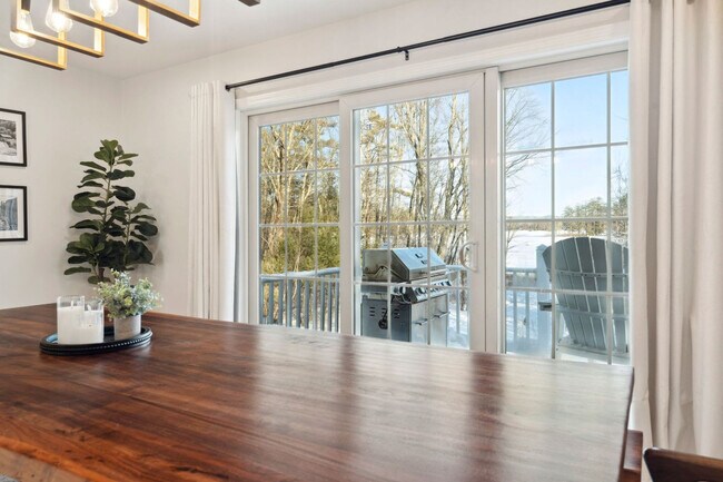 Building Photo - 589 Laconia Rd