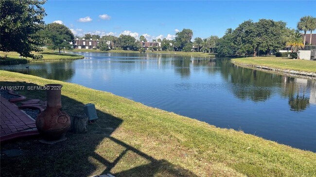 Building Photo - 9113 Lime Tree Ln