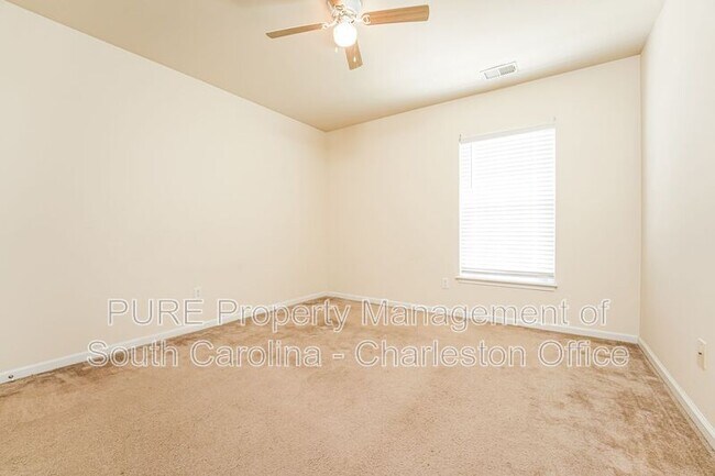 Building Photo - 318 Deep River Rd