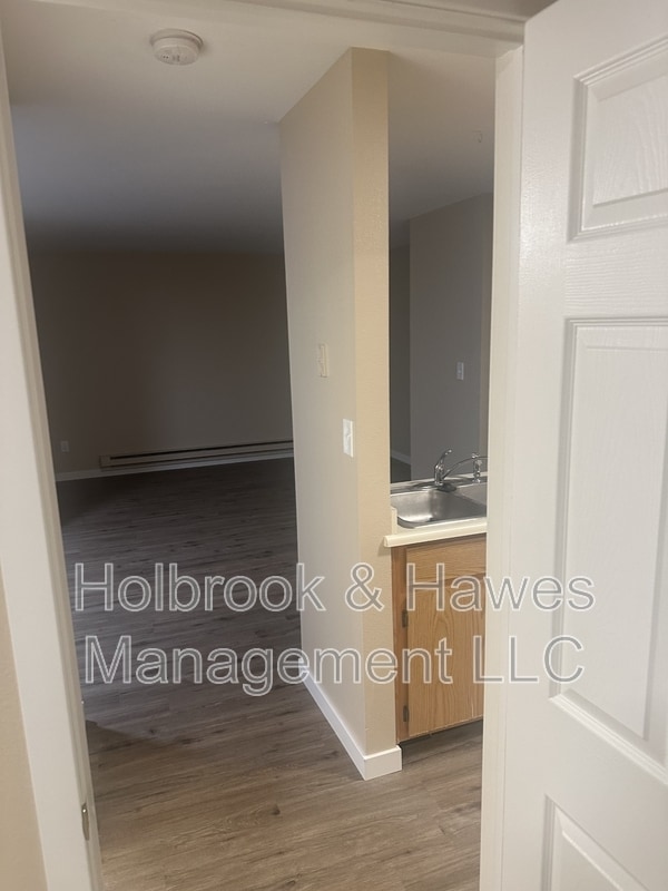 Building Photo - 4531 Boardwalk Dr