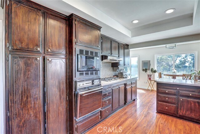 Building Photo - 5625 Vía Junipero Serra