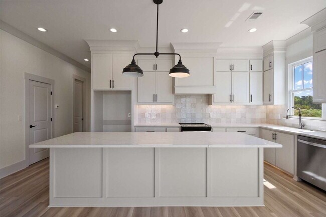 Building Photo - Luxury Townhome for Rent in Waterpointe | 3 Bed | 2.5 Bath | Private Courtyard