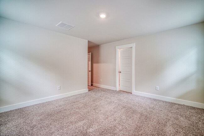 Building Photo - 691 Millwright Wy