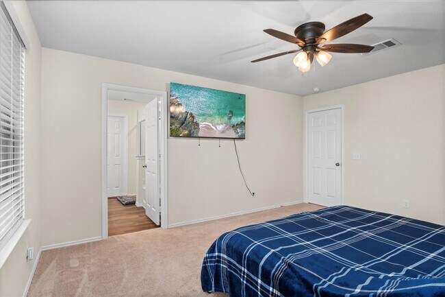 Building Photo - 1714 Avocet Way