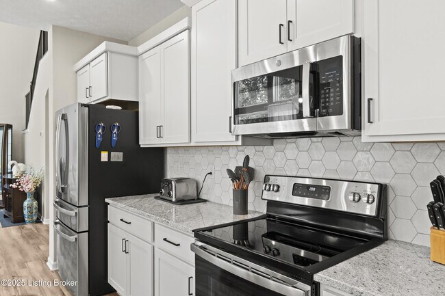 Building Photo - 226 Education Wy