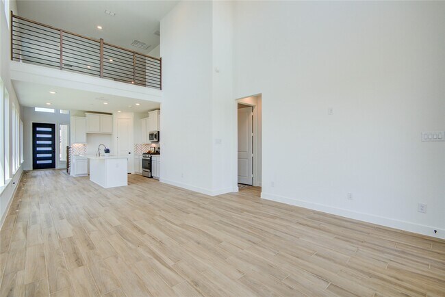 Building Photo - 21803 Fitzroy Mnr Ln