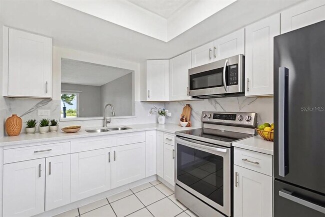 Building Photo - 6314 Newtown Cir