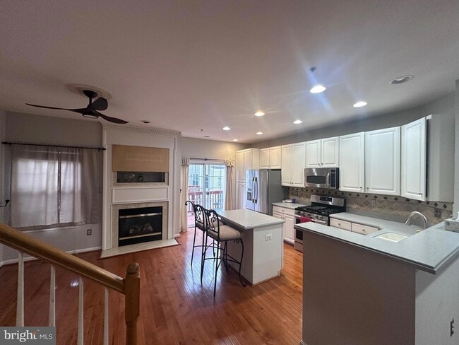 Building Photo - 6493 Powatan Knoll Ct