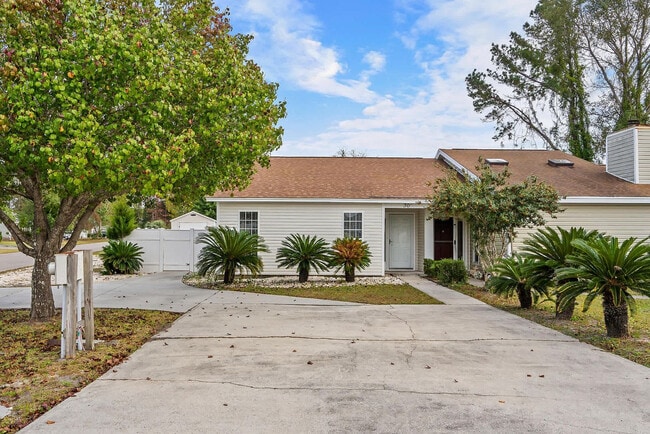 Building Photo - 30A Indian Oak Ln