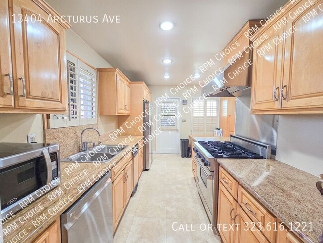 Building Photo - 13404 Arcturus Ave