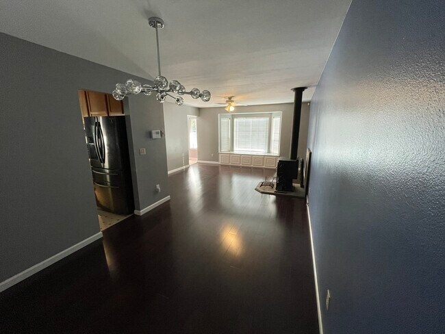 Building Photo - 707 125th Pl NW