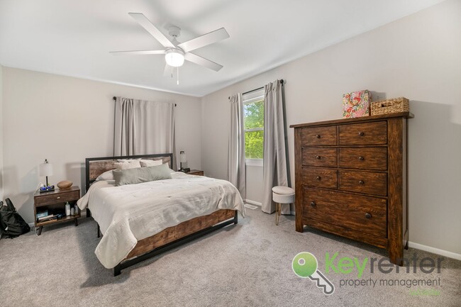 Building Photo - Delano District | Renovated 3 Bedroom 3 Ba...