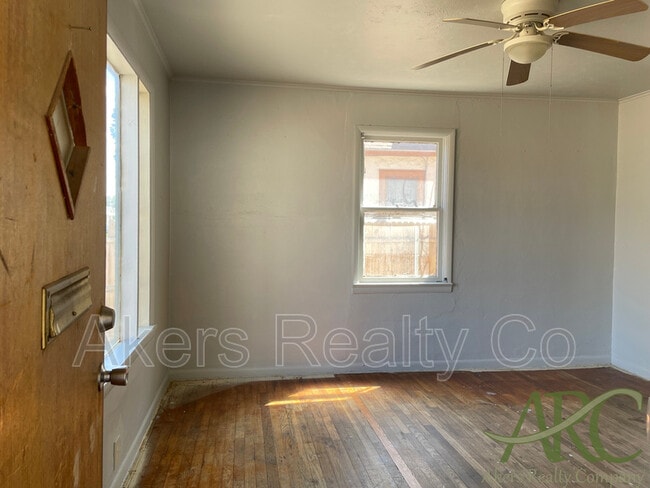 Building Photo - 1413 Cedar St