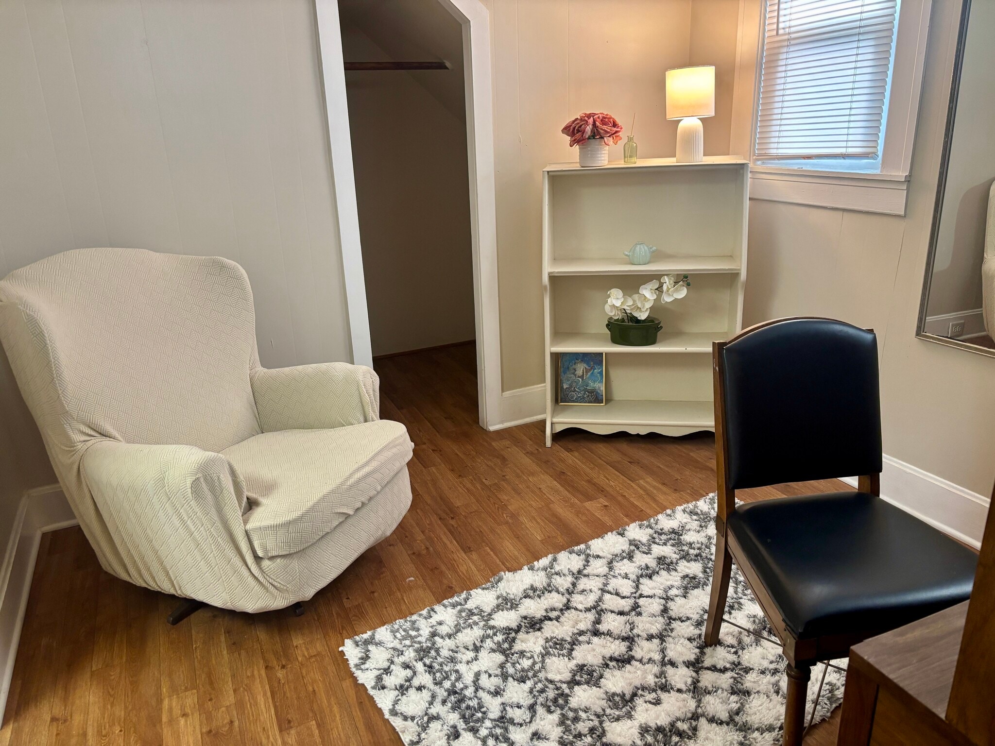 Office - 606 Dewey Ave