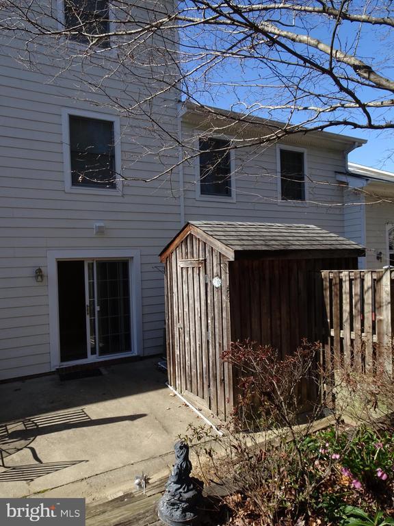 Building Photo - 652 Currant Ct