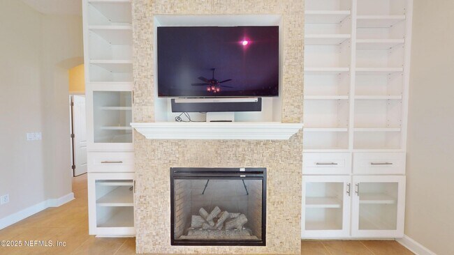 Building Photo - 4786 Yacht Ct