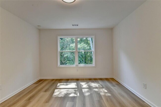Building Photo - 9135 Fox Trail Ln