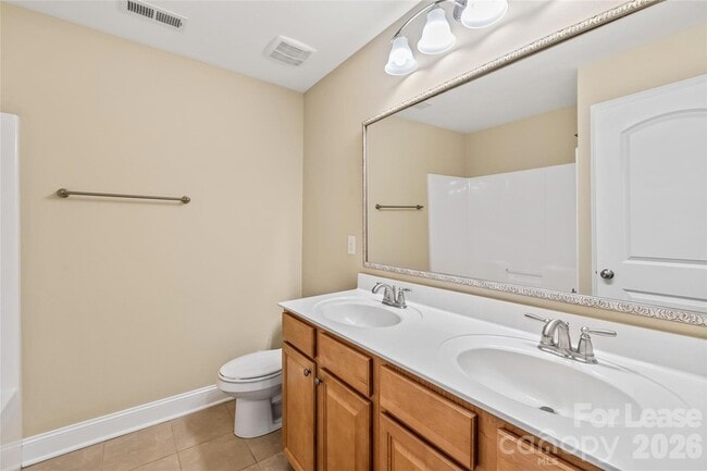 Building Photo - 5123 Poplar Knoll Dr