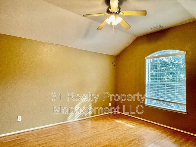 Building Photo - 6116 Pine Meadow Ln