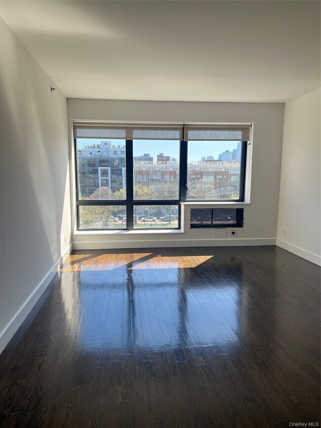 Building Photo - 11-25-25 45th Ave