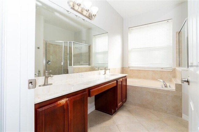 Building Photo - 9763 Moss Rose Way