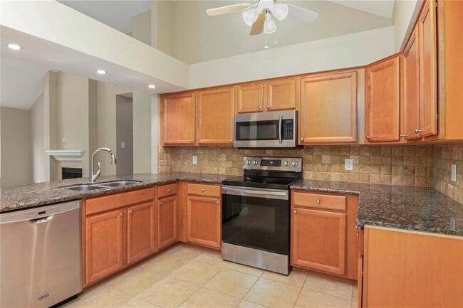Building Photo - 3435 Beech Point Dr