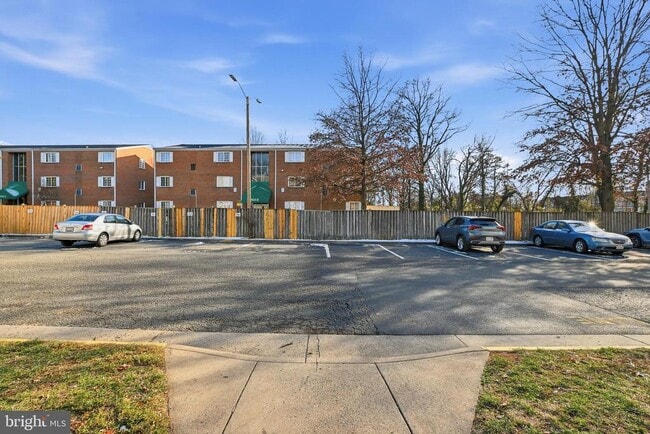 Building Photo - 9212 Azure Ct