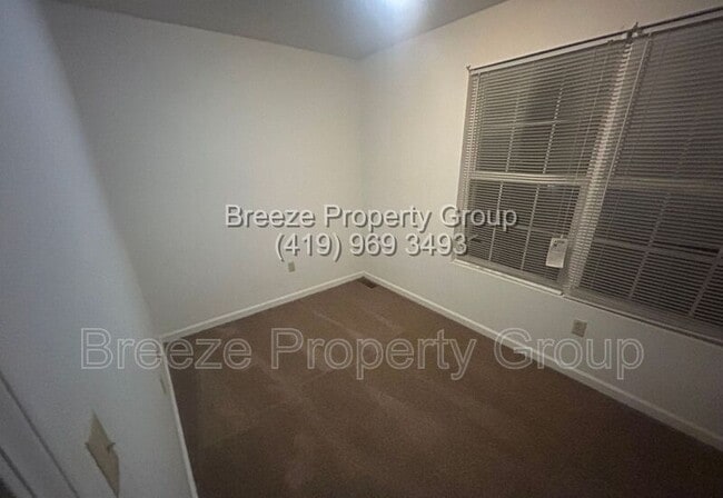 Building Photo - 520 Nova St