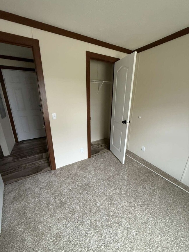 Building Photo - Rare 4-Bedroom Home – Perfect for Larger Families!