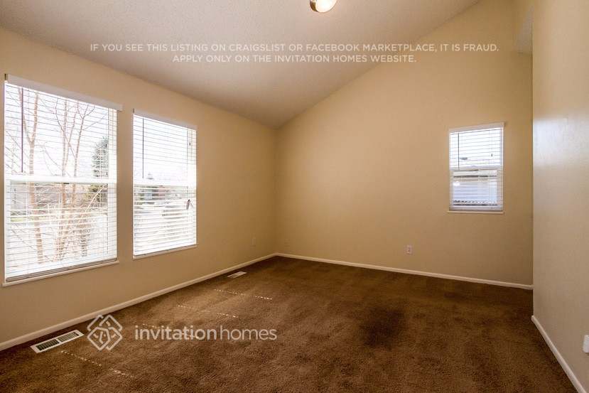 Building Photo - 455 Hickory Pl