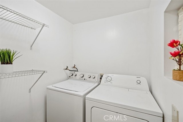 Building Photo - 832 Cypress Ave