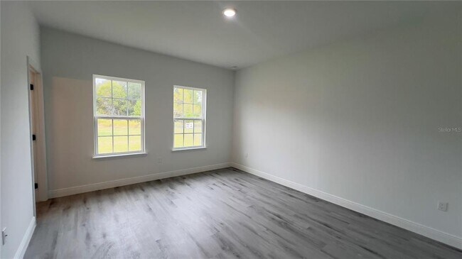 Building Photo - 16734 SW 18th Avenue Rd