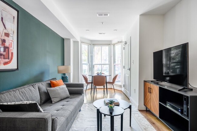 Primary Photo - 5537 April Journey