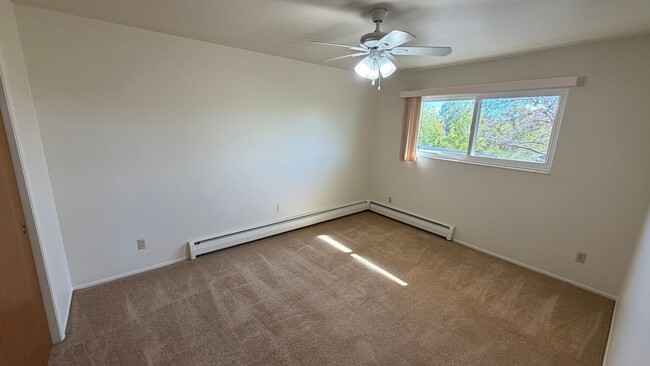 Building Photo - 1100 Harvard Wy