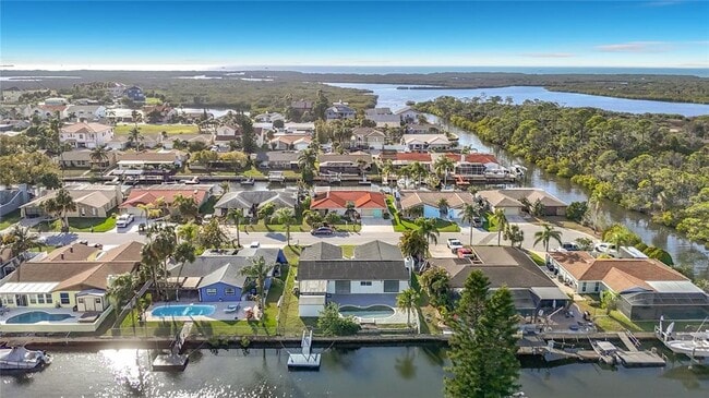 Building Photo - 9920 San Mateo Way