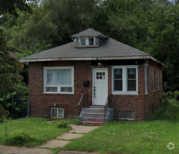 Building Photo - 1570 Hayes St