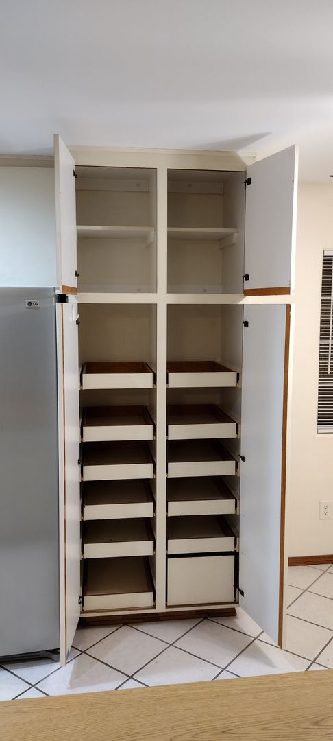 Building Photo - House with Separate studio apartment Included