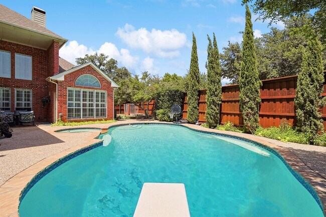 Primary Photo - 2532 Hickory Ridge Dr