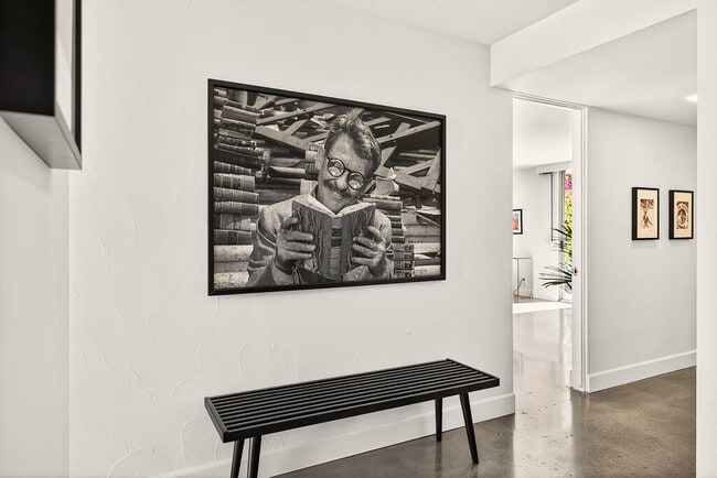 Building Photo - 76790 Lark Dr