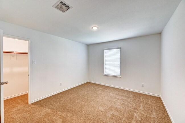 Building Photo - 9230 Mission Arbor Ln