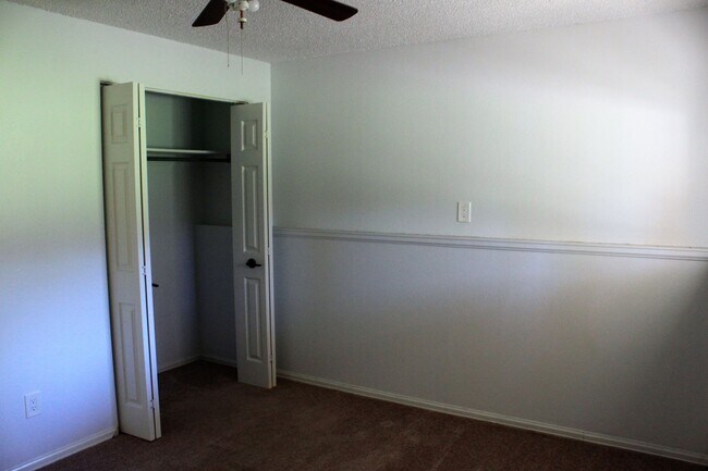 Building Photo - 4535 Witches Hollow Ln