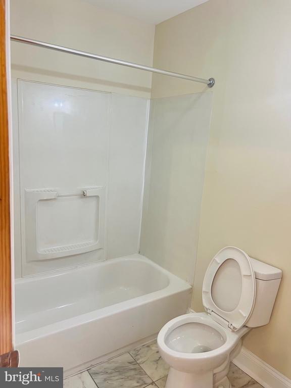 Building Photo - 817 N 63rd St