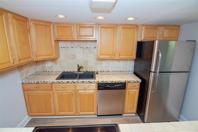 Building Photo - 1401 S Federal Hwy