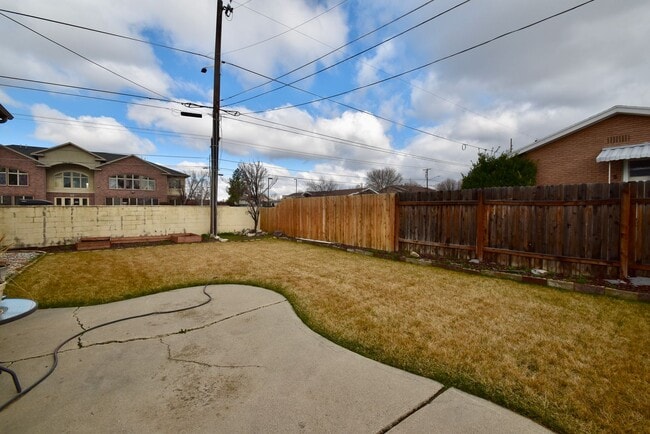 Building Photo - 7211 Ramanee Dr